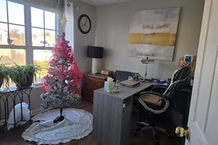 2329 Garrison Dr, Springfield Township, OH 45231 - Photo 8