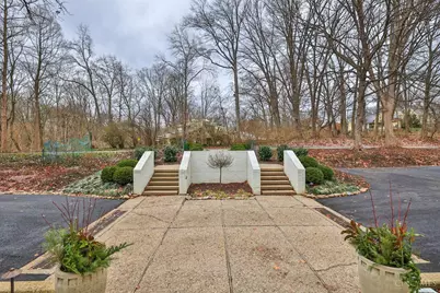 6 Corbin Drive, Cincinnati, OH 45208 - Photo 4