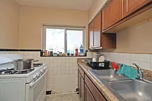 3042 Percy Ave, Cincinnati, OH 45211 - Photo 14