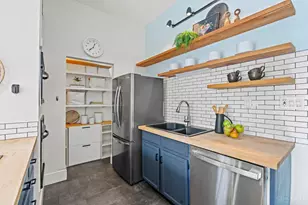 1933 Fairfax Ave, Cincinnati, OH 45207 - Photo 16