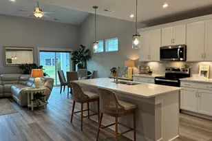 4370 Windemere Cir, Batavia Township, OH 45103 - Photo 2