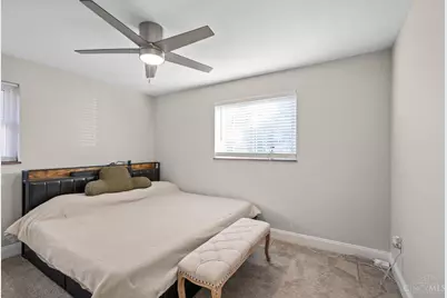 6097 W Fordham Place, Silverton, OH 45213 - Photo 10