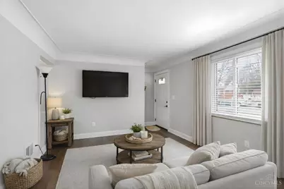 6097 W Fordham Place, Silverton, OH 45213 - Photo 10