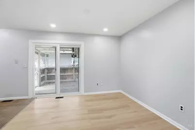 9925 Grasscreek Court, Colerain Township, OH 45231 - Photo 8