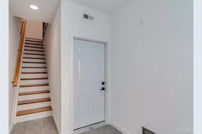 5760 Sanctuary Place, Cincinnati, OH 45230 - Photo 2