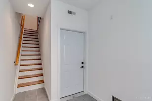 5760 Sanctuary Pl, Cincinnati, OH 45230 - Photo 2