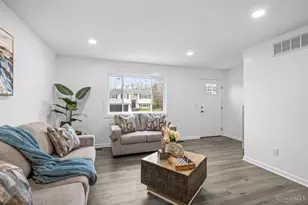 11866 Hitchcock Dr, Forest Park, OH 45240 - Photo 6