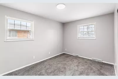 3121 Mary Jane Drive, Green Township, OH 45211 - Photo 16