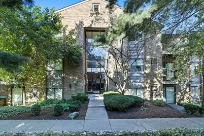 1544 W Galbraith Road #211, Cincinnati, OH 45231 - Photo 1