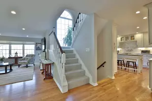 5570 Windridge Dr, Columbia Township, OH 45243 - Photo 4