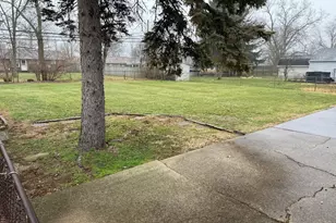 422 Clara Dr, Trenton, OH 45067 - Photo 4