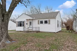 73 Michigan Ave, Wilmington, OH 45177 - Photo 2