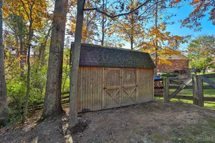 6364 Hickorybark Dr, Miami Township, OH 45140 - Photo 54