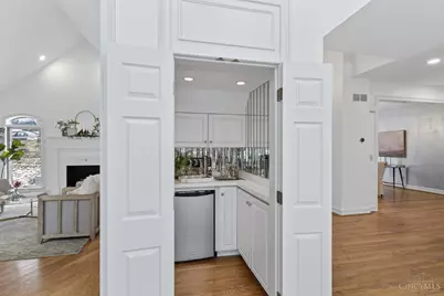 5087 Bouchaine Way, Cincinnati, OH 45208 - Photo 10