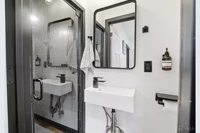 125 Green Street, Cincinnati, OH 45202 - Photo 18