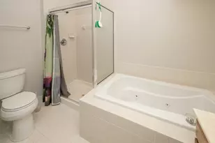 5905 Castlewood Crossing, Miami Township, OH 45150 - Photo 32