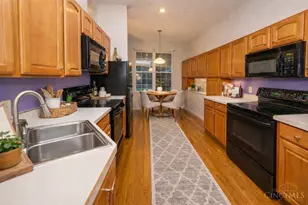 5905 Castlewood Crossing, Miami Township, OH 45150 - Photo 12