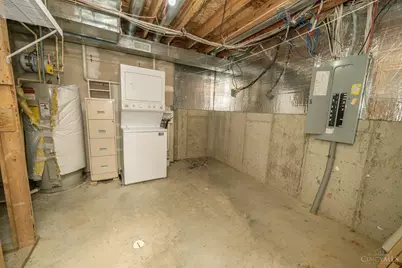 5905 Castlewood Crossing, Miami Township, OH 45150 - Photo 54