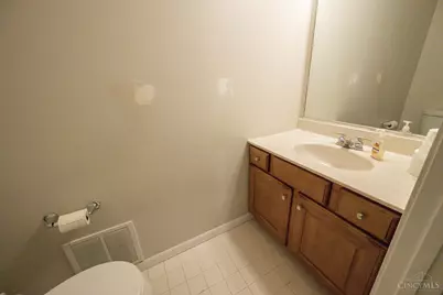 5905 Castlewood Crossing, Miami Township, OH 45150 - Photo 34