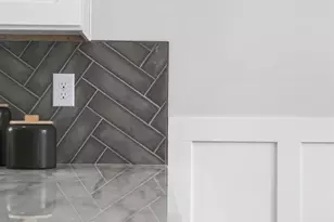 3830 S Broadlawn Cir, Silverton, OH 45236 - Photo 22