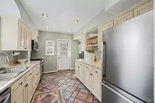 3715 Simpson Ave, Fairfax, OH 45227 - Photo 8