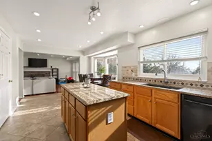 6193 Hedgerow Dr, West Chester, OH 45069 - Photo 24