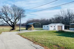 60 Bloom St, Richland Township, OH 45166 - Photo 6