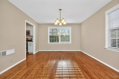 33 Creekwood Square, Glendale, OH 45246 - Photo 14