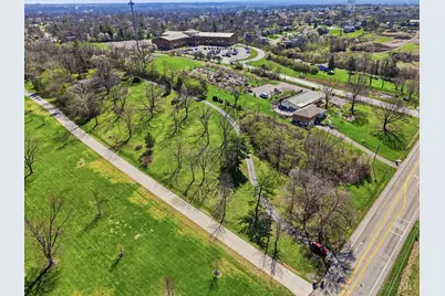 7628 Lesourdsville West Chester Road, West Chester, OH 45069 - Photo 4