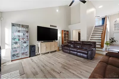 12173 Crestfield Court, Symmes Township, OH 45249 - Photo 8