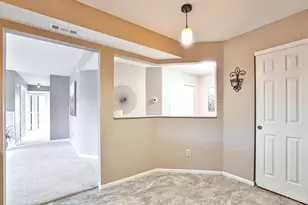 492 Mapleleaf Dr, Union Township, OH 45255 - Photo 18