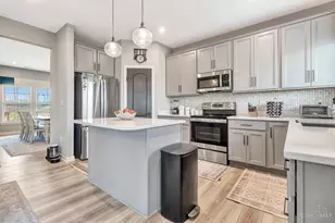 5817 Montrose Ct, Hamilton Township, OH 45152 - Photo 8