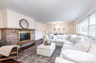 9299 Fidelis Dr, Blue Ash, OH 45242 - Photo 4