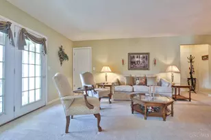 5481 Asbury Lake Dr, Green Township, OH 45247 - Photo 6