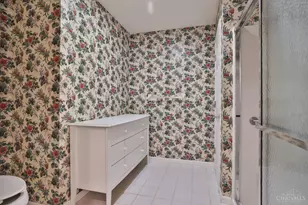 5481 Asbury Lake Dr, Green Township, OH 45247 - Photo 22