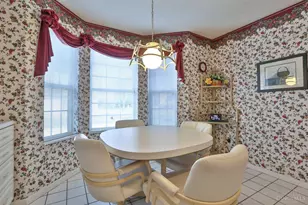 5481 Asbury Lake Dr, Green Township, OH 45247 - Photo 16