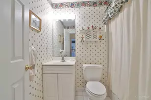 5481 Asbury Lake Dr, Green Township, OH 45247 - Photo 32