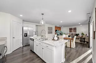 4993 Lakeview Dr, Hamilton Township, OH 45152 - Photo 12