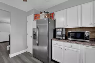 1523 Covered Bridge Rd, Springfield Township, OH 45231 - Photo 10