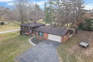 1523 Covered Bridge Rd, Springfield Township, OH 45231 - Photo 32