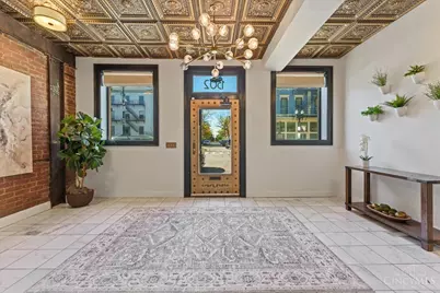 1302 Main Street, Cincinnati, OH 45202 - Photo 2