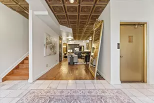 1302 Main St, Cincinnati, OH 45202 - Photo 6