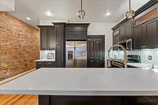 1302 Main St, Cincinnati, OH 45202 - Photo 14