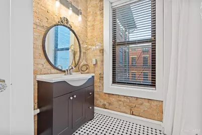 1302 Main Street, Cincinnati, OH 45202 - Photo 32