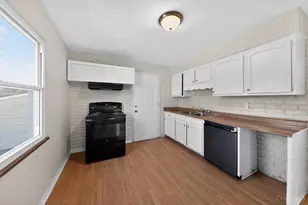 2922 Royal Glen Dr, Colerain Township, OH 45239 - Photo 10