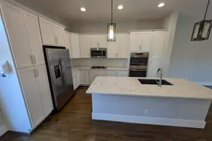 9240 Beacon St, Deerfield Township, OH 45040 - Photo 6