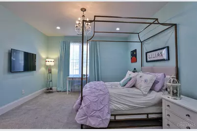 9725 Cunningham Road, Indian Hill, OH 45243 - Photo 32