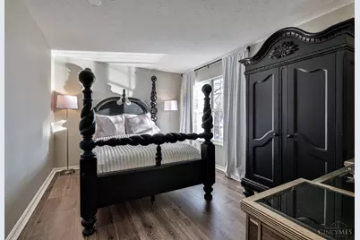 6748 Sandharbor Court, Hamilton Township, OH 45039 - Photo 14