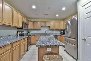 8002 Pinnacle Point Dr, West Chester, OH 45069 - Photo 10