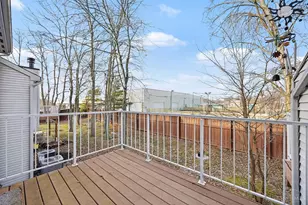 496 Mapleleaf Dr, Union Township, OH 45255 - Photo 8